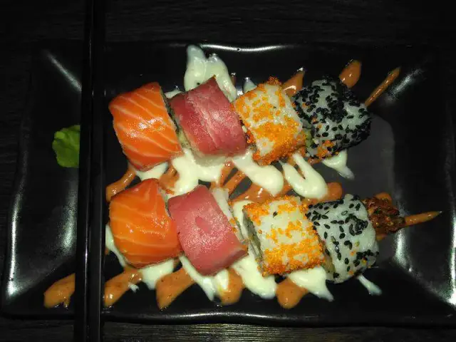 Gambar Makanan Bowty Resto & Sushi 17