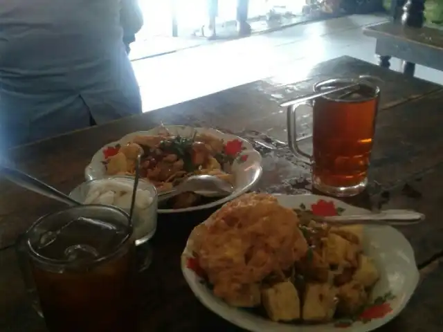 Gambar Makanan Warung Tahu Kupat Solo 2