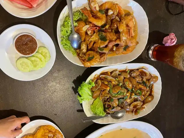 Restoran Mimi Ikan Bakar & Kerang Rebus Food Photo 2
