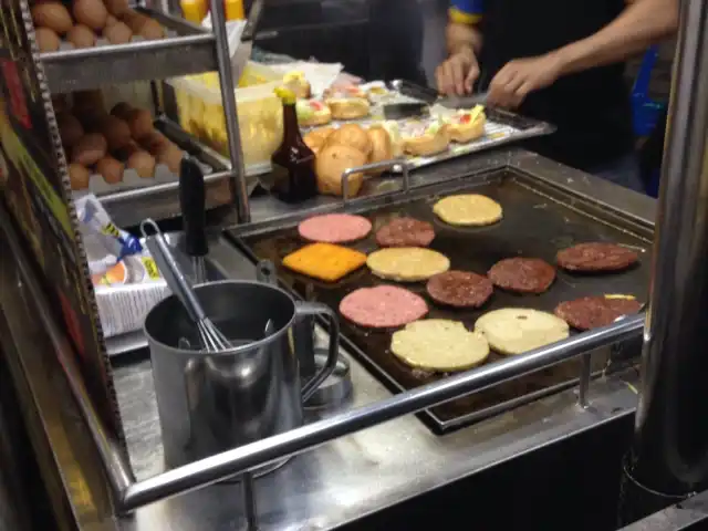 Ninetynine Kiosk Burger Food Photo 8