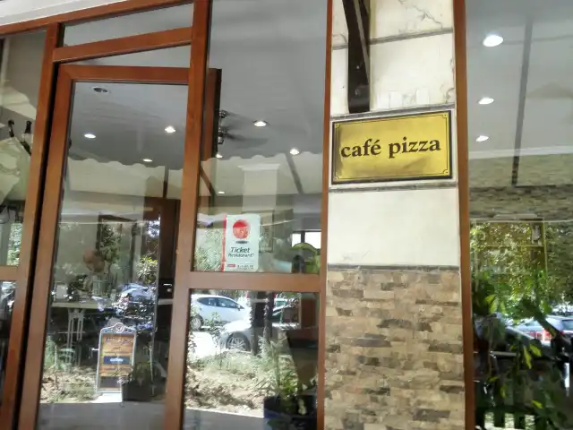 Cafe Pizza'nin yemek ve ambiyans fotoğrafları 3