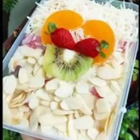 Gambar Makanan Salad buah Mama Embul, Sudirman 4