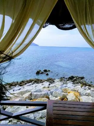 Senari Sea View Restaurant at Rebak Island Resort