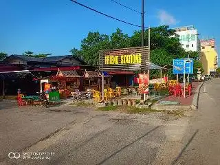 Friends Station Restoran