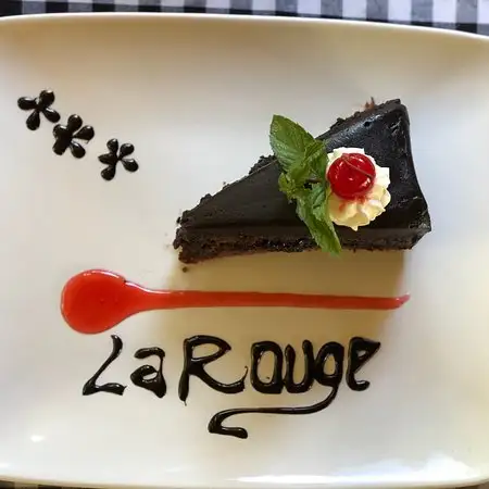 Gambar Makanan La Rouge Restaurant & Bar 2