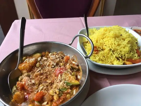 Taj-Mahal Indian Restaurant'nin yemek ve ambiyans fotoğrafları 1