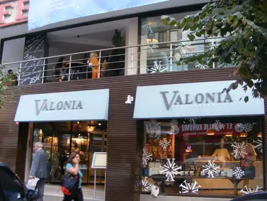 Valonia Chocolate &amp; Cafe'nin yemek ve ambiyans fotoğrafları 1