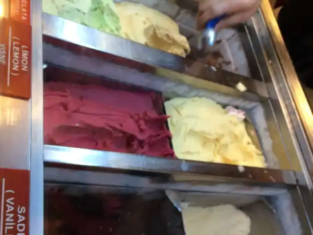 Beşiktaş Roma Dondurmacısı'nin yemek ve ambiyans fotoğrafları 30