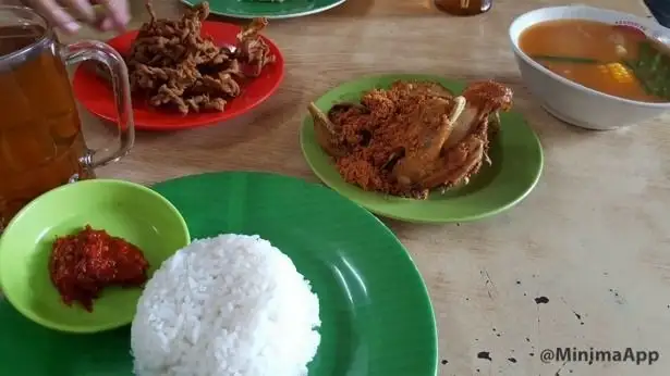 Gambar Makanan Ayam Goreng Borobudur 2