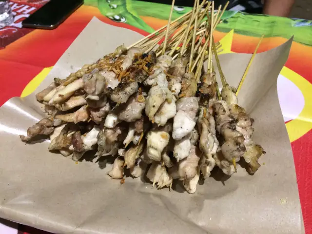 Gambar Makanan Nasi Gila & Sate Taichan Patung Panahan 3