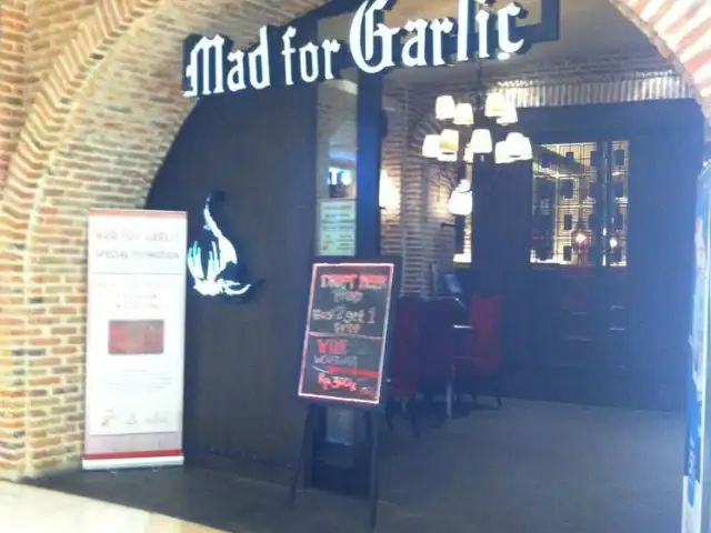 Gambar Makanan Mad for Garlic 20