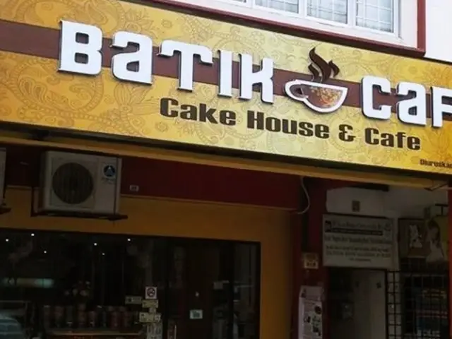 Batik Cafe Cake House and Cafe