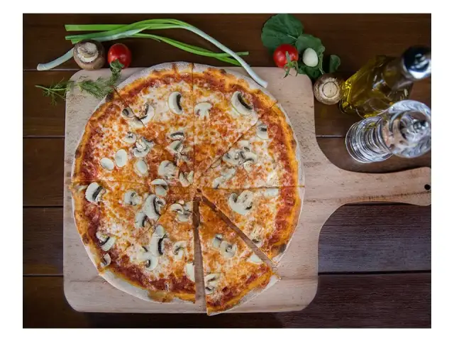 Mios Pizza'nin yemek ve ambiyans fotoğrafları 2