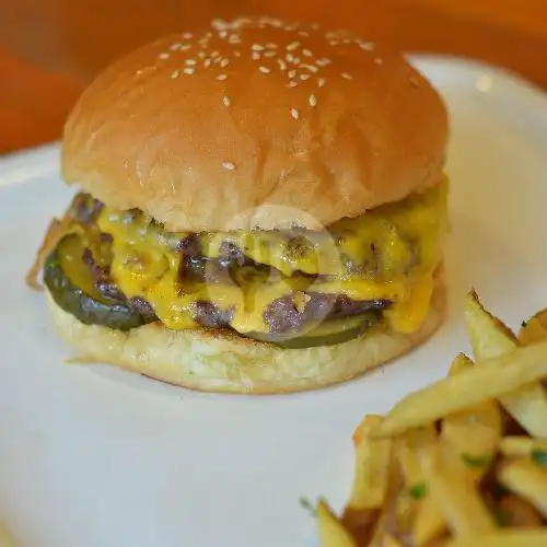 Gambar Makanan HALAL UBUD BURGER, Raya Ubud NO.23 8