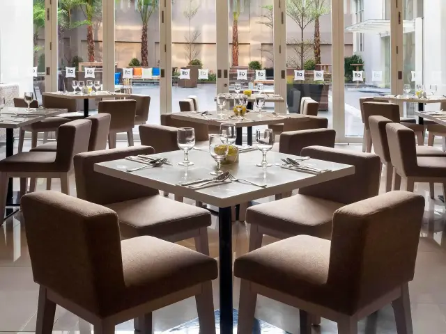Gambar Makanan Lounge Bar - ibis Styles All Seasons Hotel 4