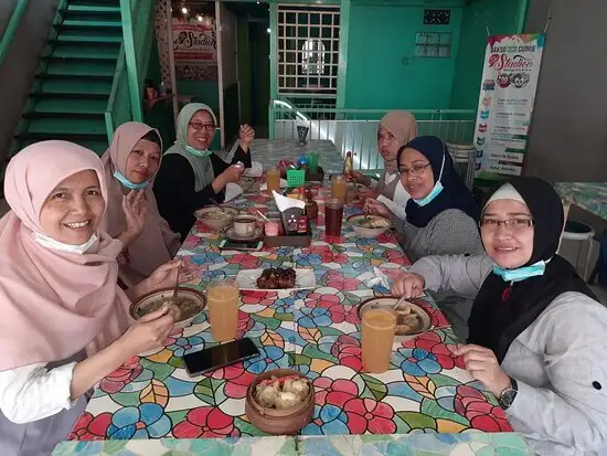 Gambar Makanan De Stadion Bakso Dan Cuimie 9