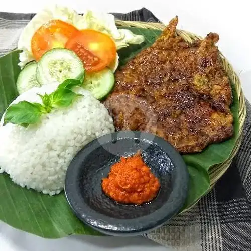 Gambar Makanan Penyet Rajasa, Gedung Batu 17