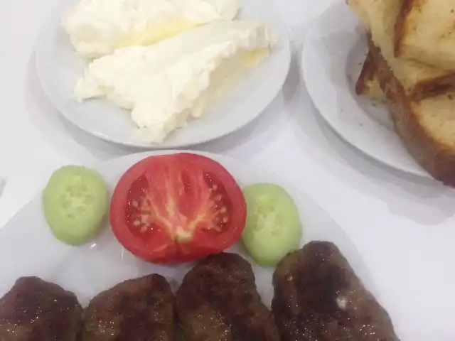 Bergama Köftecisi'nin yemek ve ambiyans fotoğrafları 2