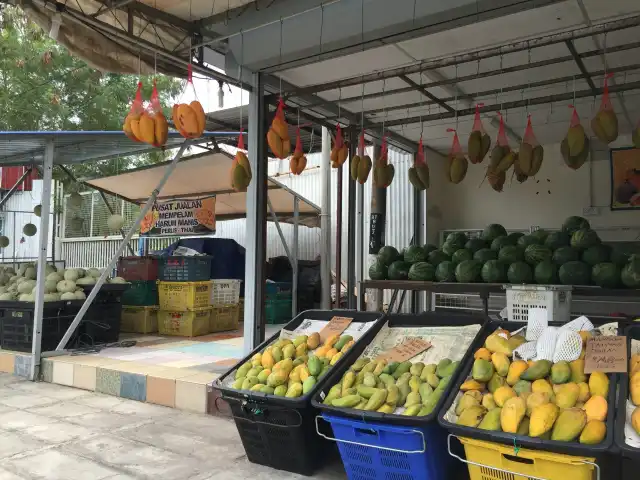 Gerai Buah-buahan Segar FAMA Food Photo 3