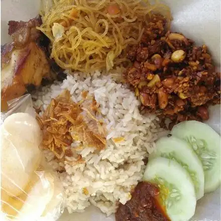 Gambar Makanan Nasi Uduk Bu Yani, Tajem 3