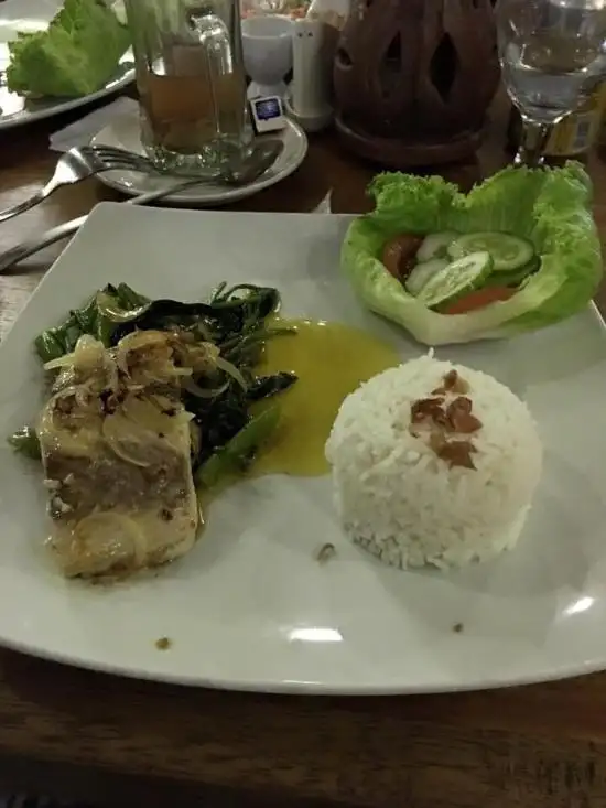 Gambar Makanan Bau Nyale Restaurant 16