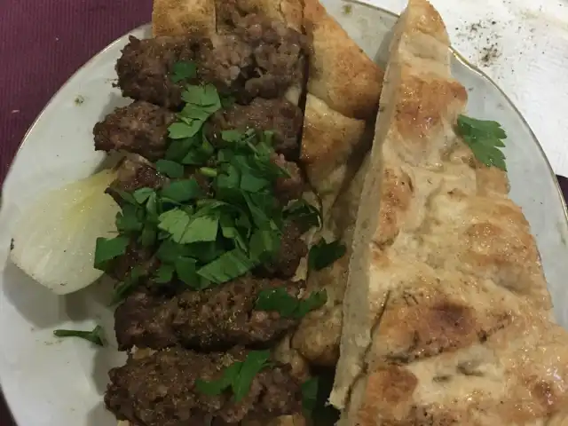 Finike Şisçi Ömerin Yeri'nin yemek ve ambiyans fotoğrafları 3
