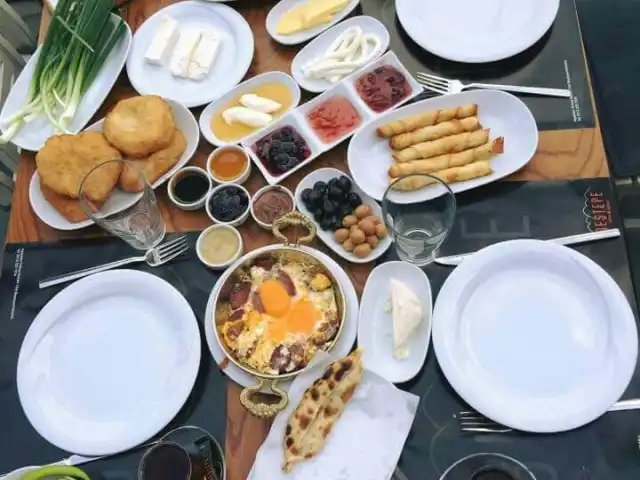 Turan Güneş mado'nin yemek ve ambiyans fotoğrafları 4
