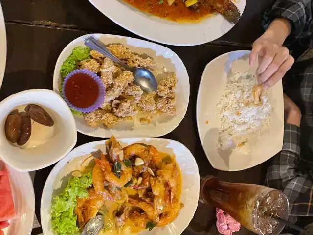 Restoran Mimi Ikan Bakar & Kerang Rebus Food Photo 1