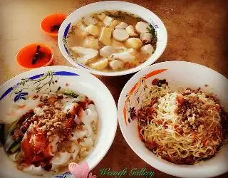 Yi Jia Cafe & Restaurant Food Photo 1