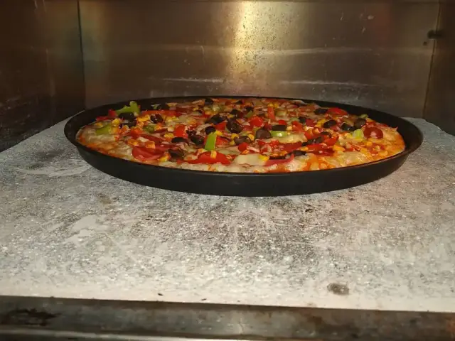 Bona Pizza'nin yemek ve ambiyans fotoğrafları 3
