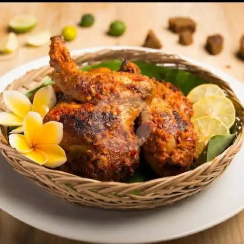 Gambar Makanan Warung Lalapan Ayam Bakar dan Ayam Geprek Om Bend, Denpasar 2