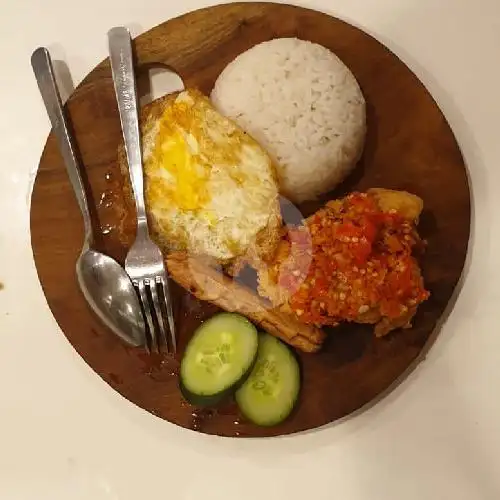 Gambar Makanan Ayam Geprek Nonjok, Hasanudin 3