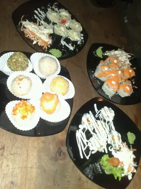 Gambar Makanan Zutto Sushi & Suki 3
