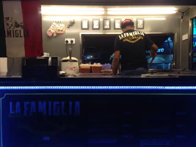 Lafamiglia Pasta ss15 food truck Food Photo 1