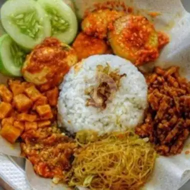 Gambar Makanan Nasi Uduk Dan Nasi Kuning Joglo Pujasera, Cicendo 2