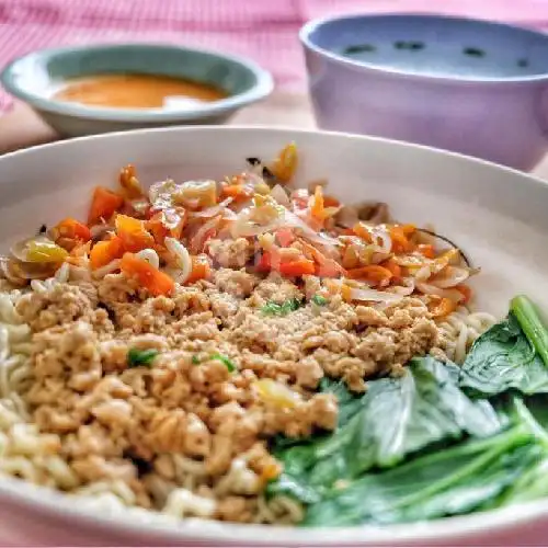 Gambar Makanan May Bakmi, Kerobokan Kelod Raya 6