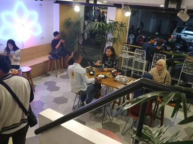 Gambar Makanan Warung Kopi Limarasa 7