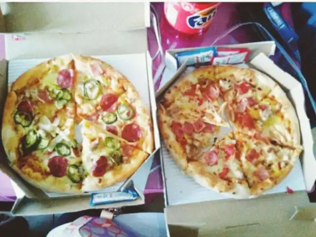 Gambar Makanan Domino's Pizza 11