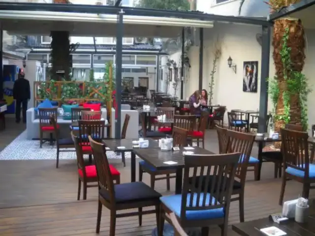 Kirish Cafe & Restaurant