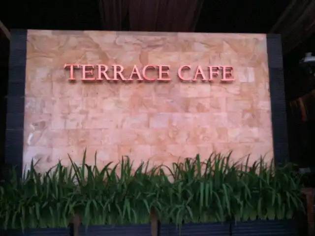 Gambar Makanan Terrace Cafe 4