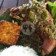 Gambar Makanan Puja Sera Ayam Penyet Sambal Ijo, Pujasera Pak Raden 7