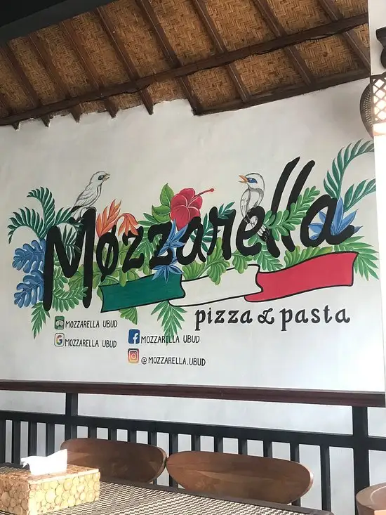 Gambar Makanan Mozzarella Ubud 3