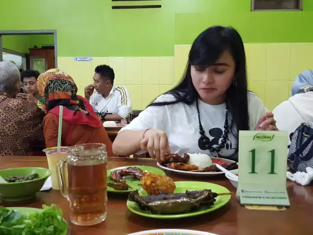 Gambar Makanan Warung Nasi Ibu Imas Balong Gede No 67 9