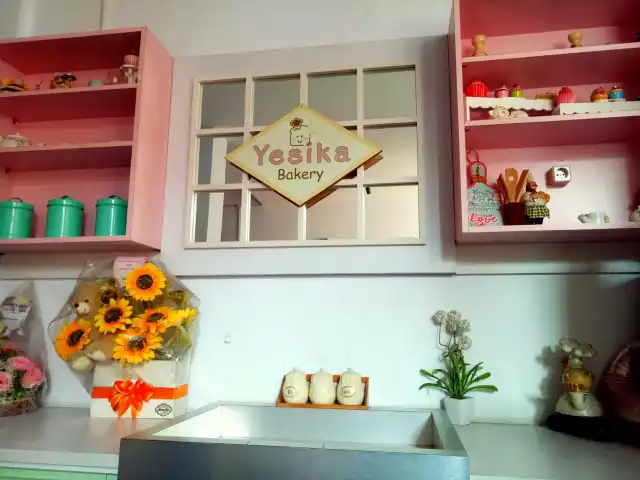 Yesika Bakery And Coffee