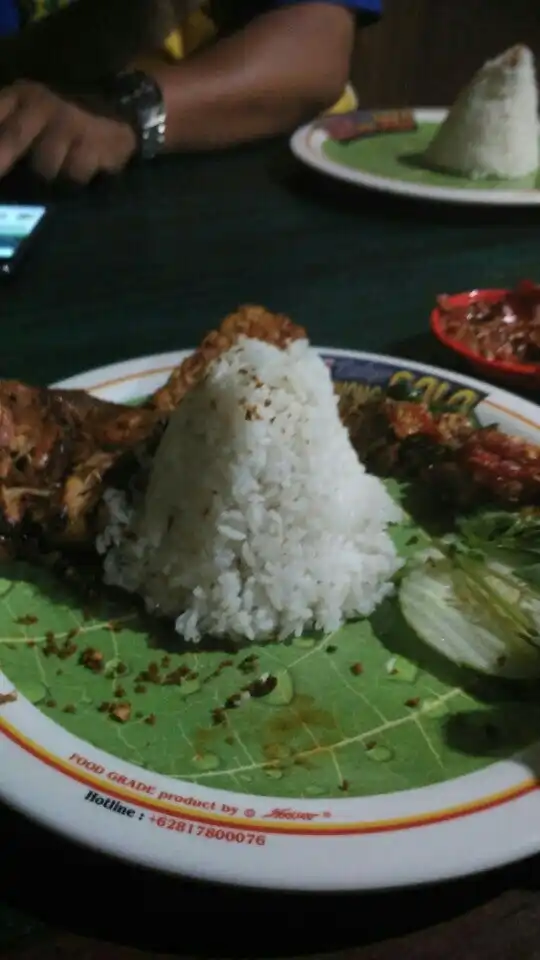 Gambar Makanan Ayam Bakar Wong Solo 11