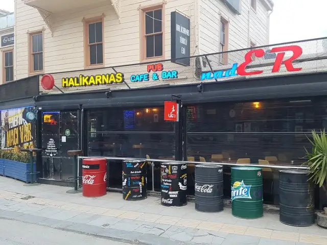 Halikarnas Pub ERbar'nin yemek ve ambiyans fotoğrafları 7
