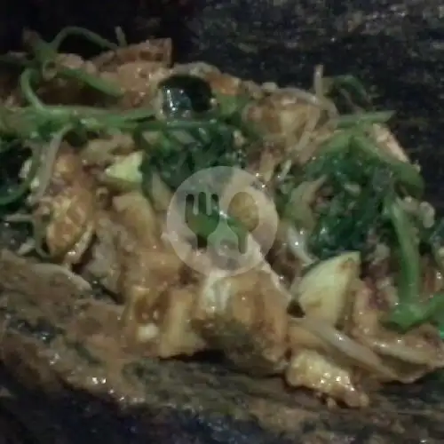 Gambar Makanan Tipat Cantok Rujak Kuah Pindang Warung Bu Adi, Pulau Misol 1