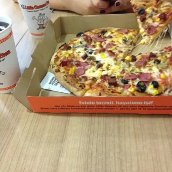 Little Caesars'nin yemek ve ambiyans fotoğrafları 1