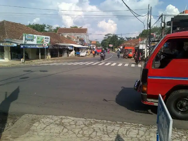 Warung peuteuy salawu