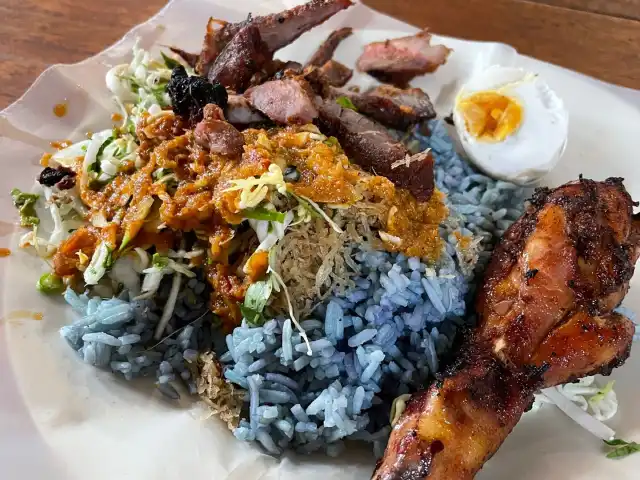 Fauzi Nasi Kerabu Food Photo 10